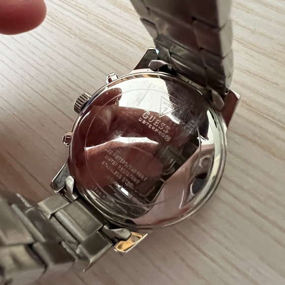 Guess Watch - Picture 2 of 6